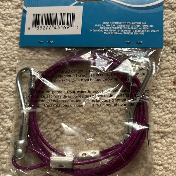 Whisker City Cat Tie-Out and Dog Leash Set - Picture 9 of 9